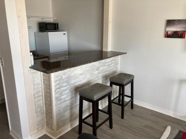Sebastian Gardens Inn & Suites Extérieur photo