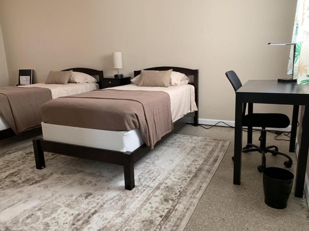 Sebastian Gardens Inn & Suites Extérieur photo